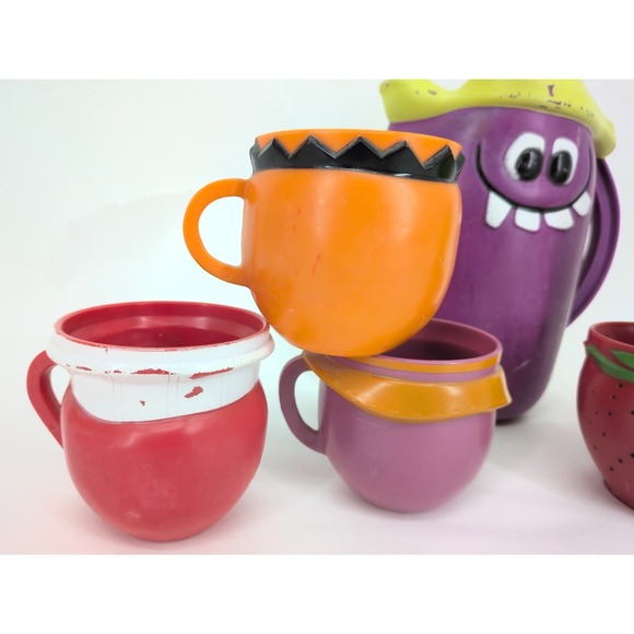 Vintage Pillsbury Kool-Aid Funny Face Cup Mug Goofy Grape Pitcher & 6 Cups - Picture 3 of 11